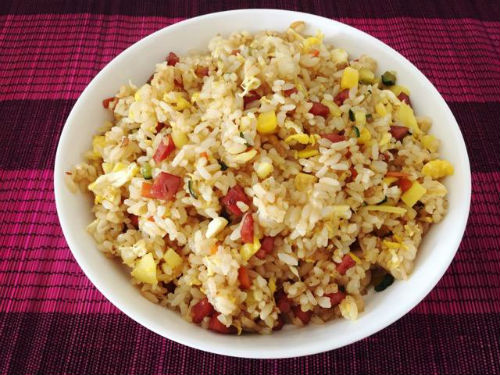 月子能吃炒饭吗